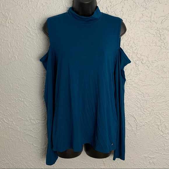Fabletics Tops - Fabletic’s cold shoulder blue turtle-neck top. (L)